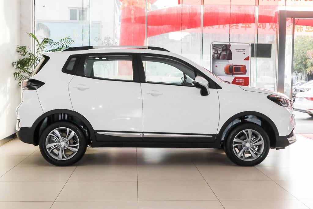 长安cs15值得购买吗代步用,长安cs15有着极其亲民价格的suv