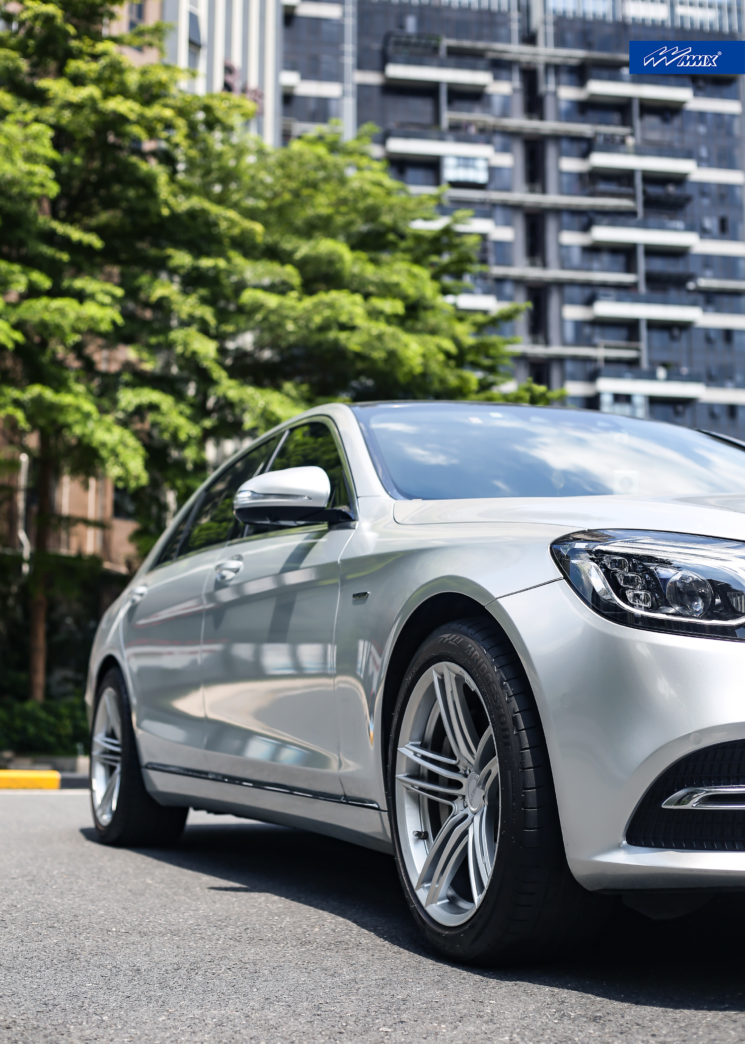 MMX轮毂的运动豪华感与奔驰S450的优雅豪华感,你更喜欢哪个?