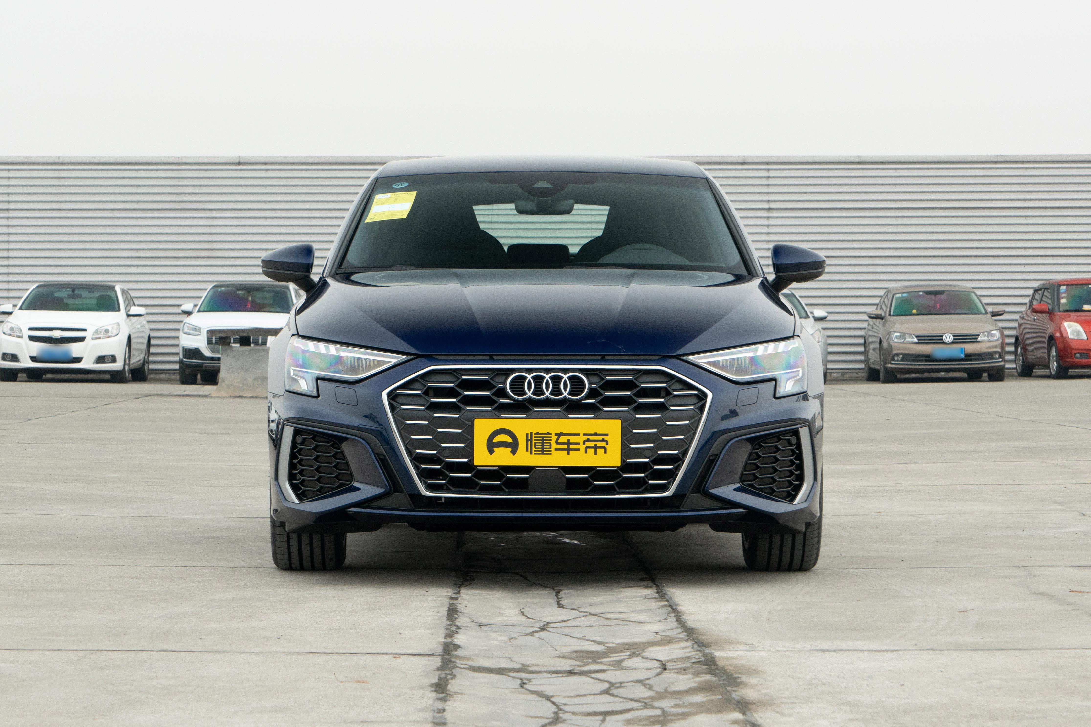 20万买奥迪a3l值吗,奥迪a3l2022款低配版