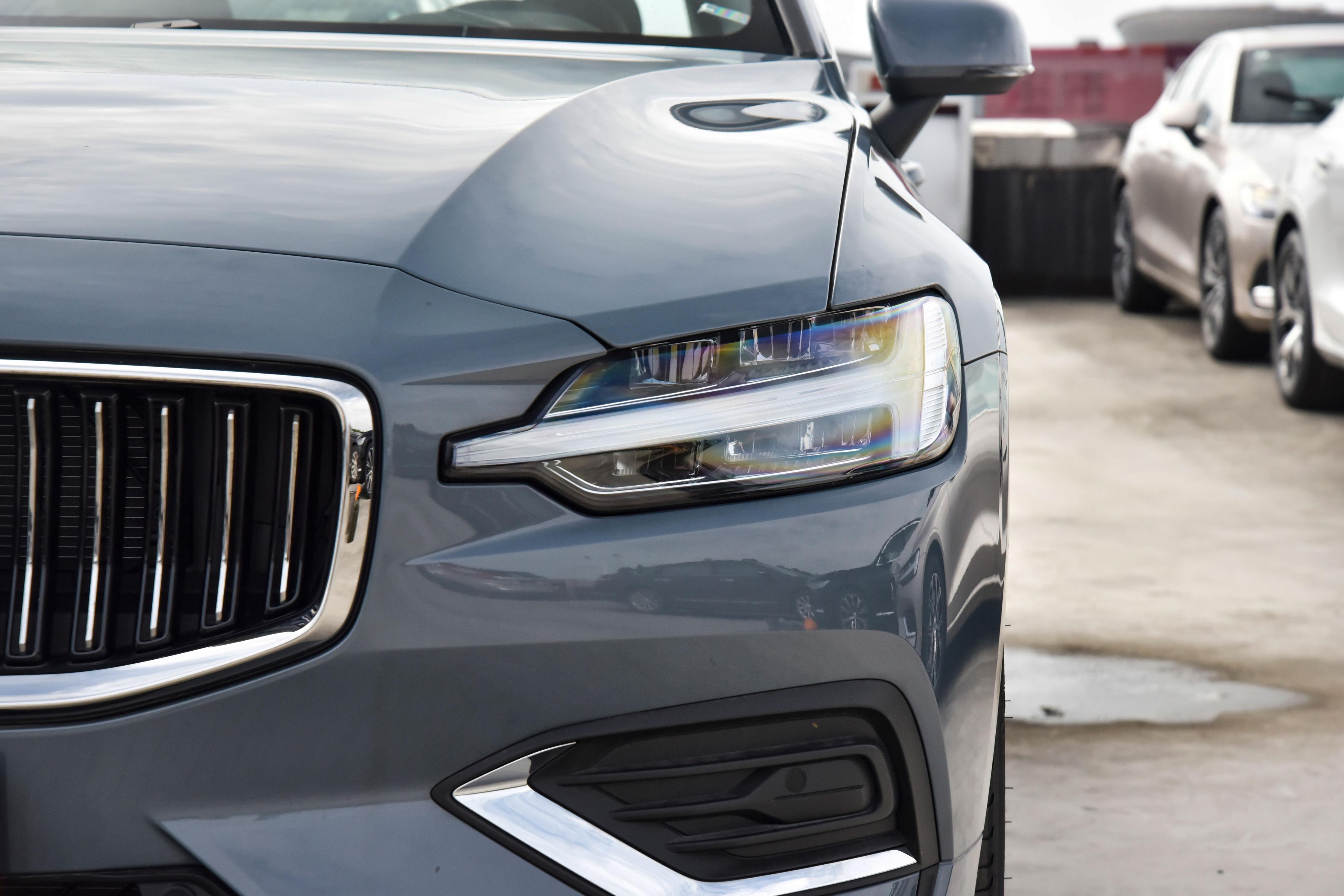 绅士赛车,感受优质试驾全新沃尔沃s60