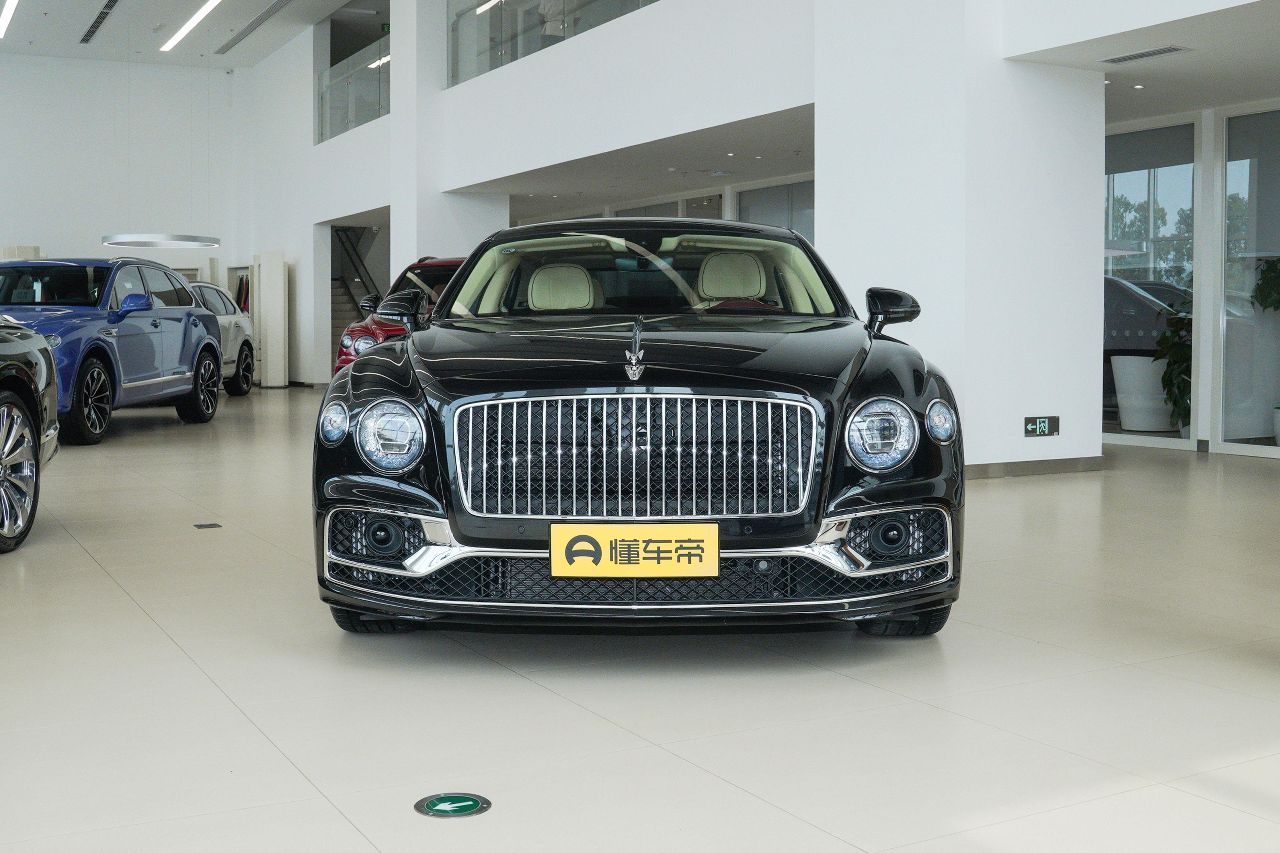 宾利飞驰W12养车费用,宾利飞驰雅度版2023养车费用