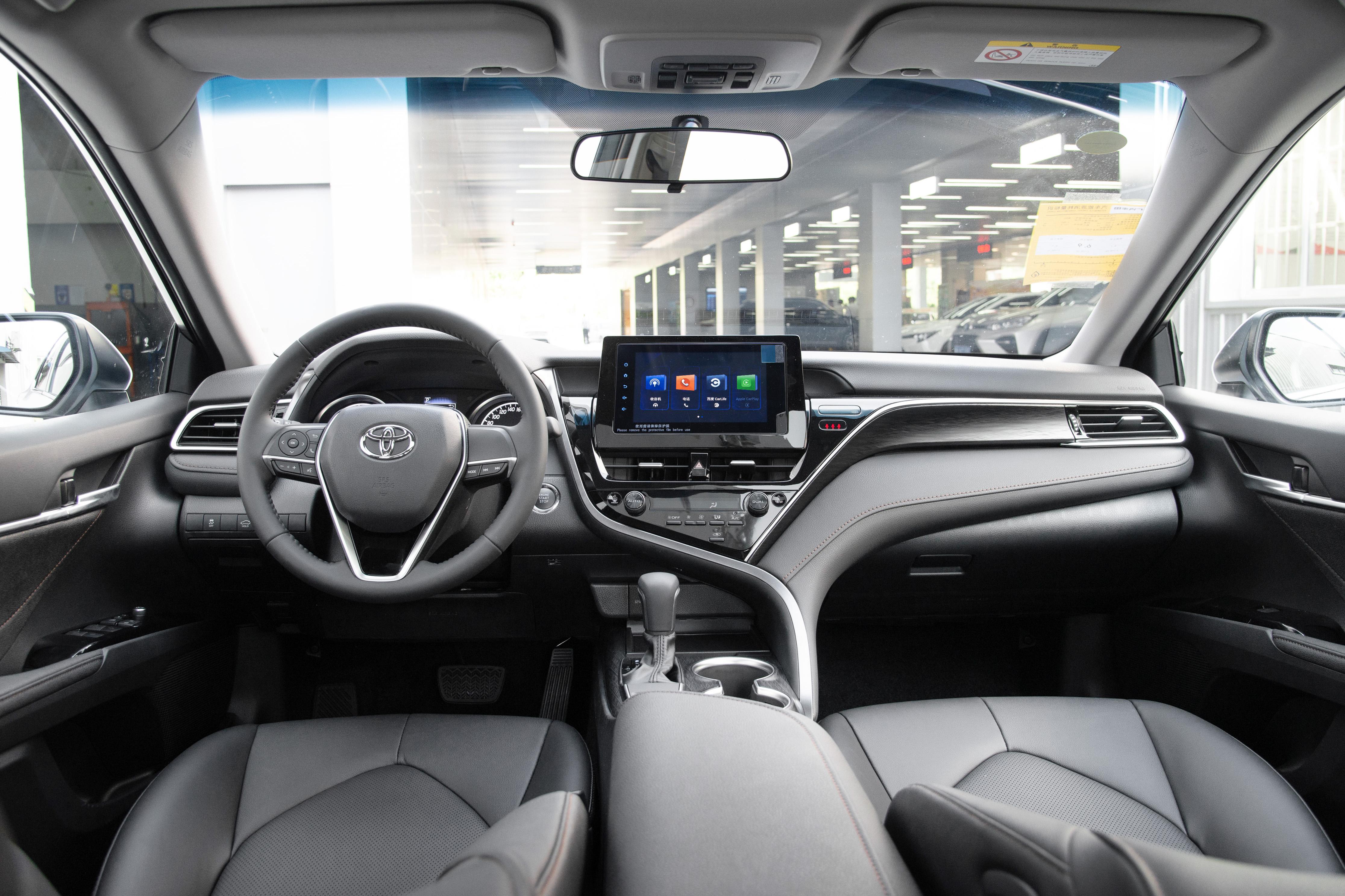 凯美瑞2.5g豪华与雅阁260精英对比,凯美瑞2.5豪华版和雅阁260怎么选