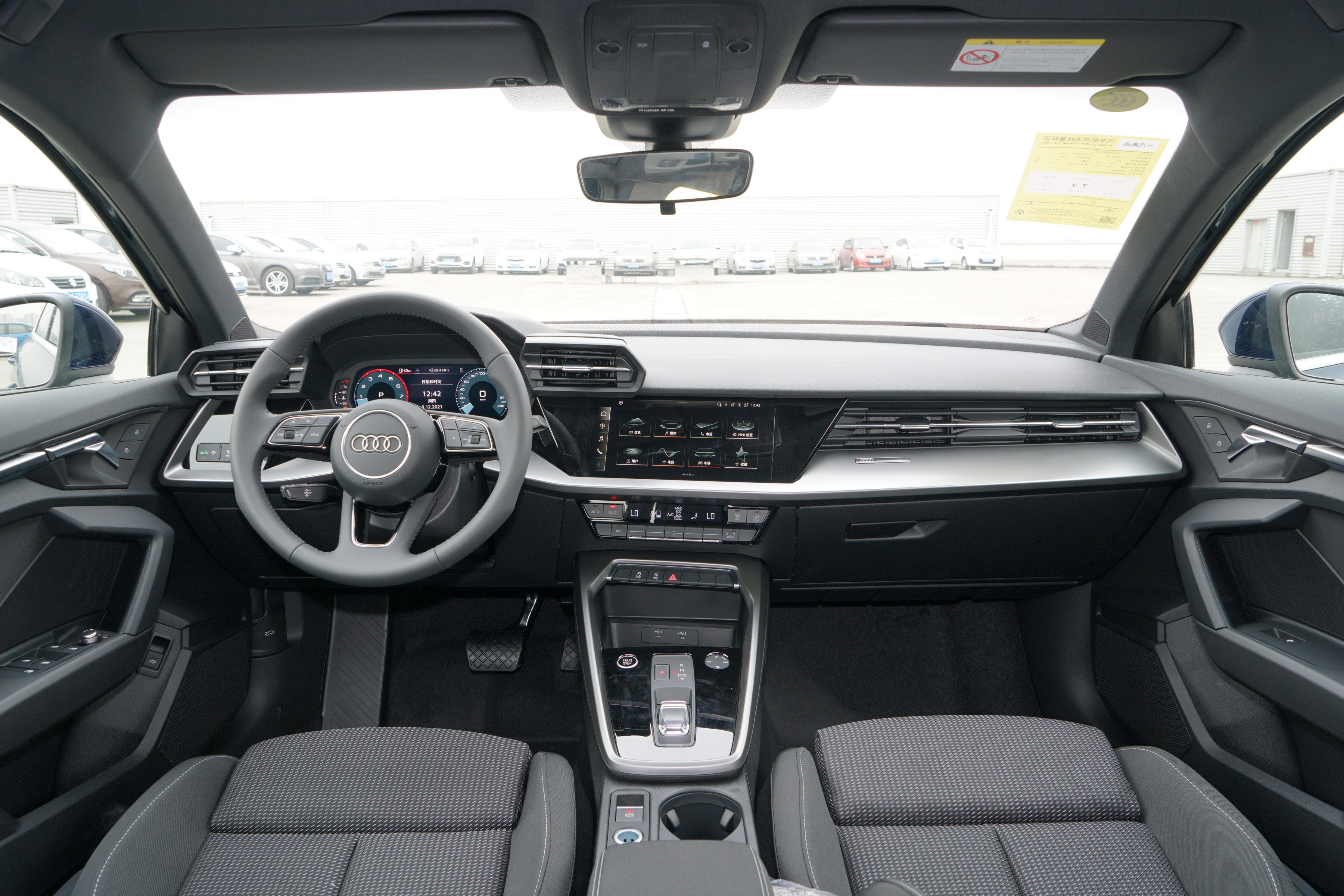 20万买奥迪a3l值吗,奥迪a3l2022款低配版