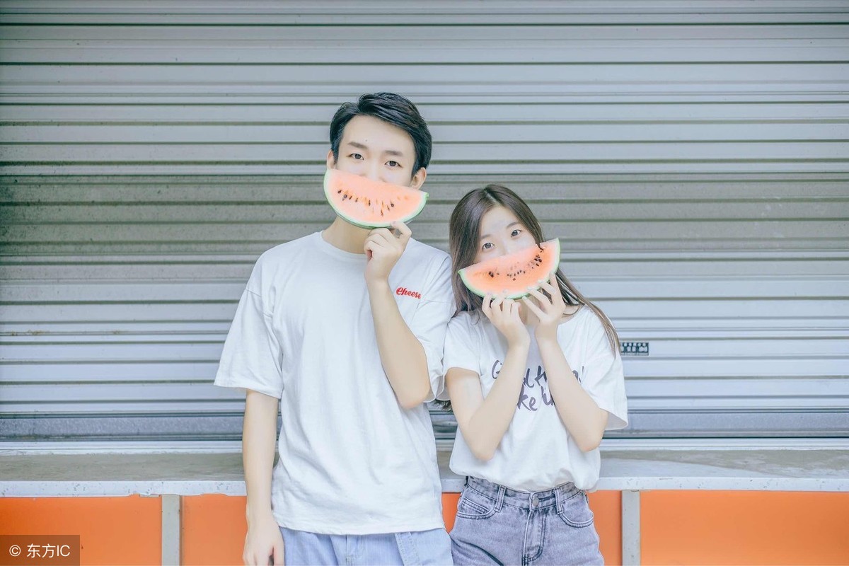 小说：吃自助餐，突然胃疼，检查后做胃镜，医生把我轰出来。