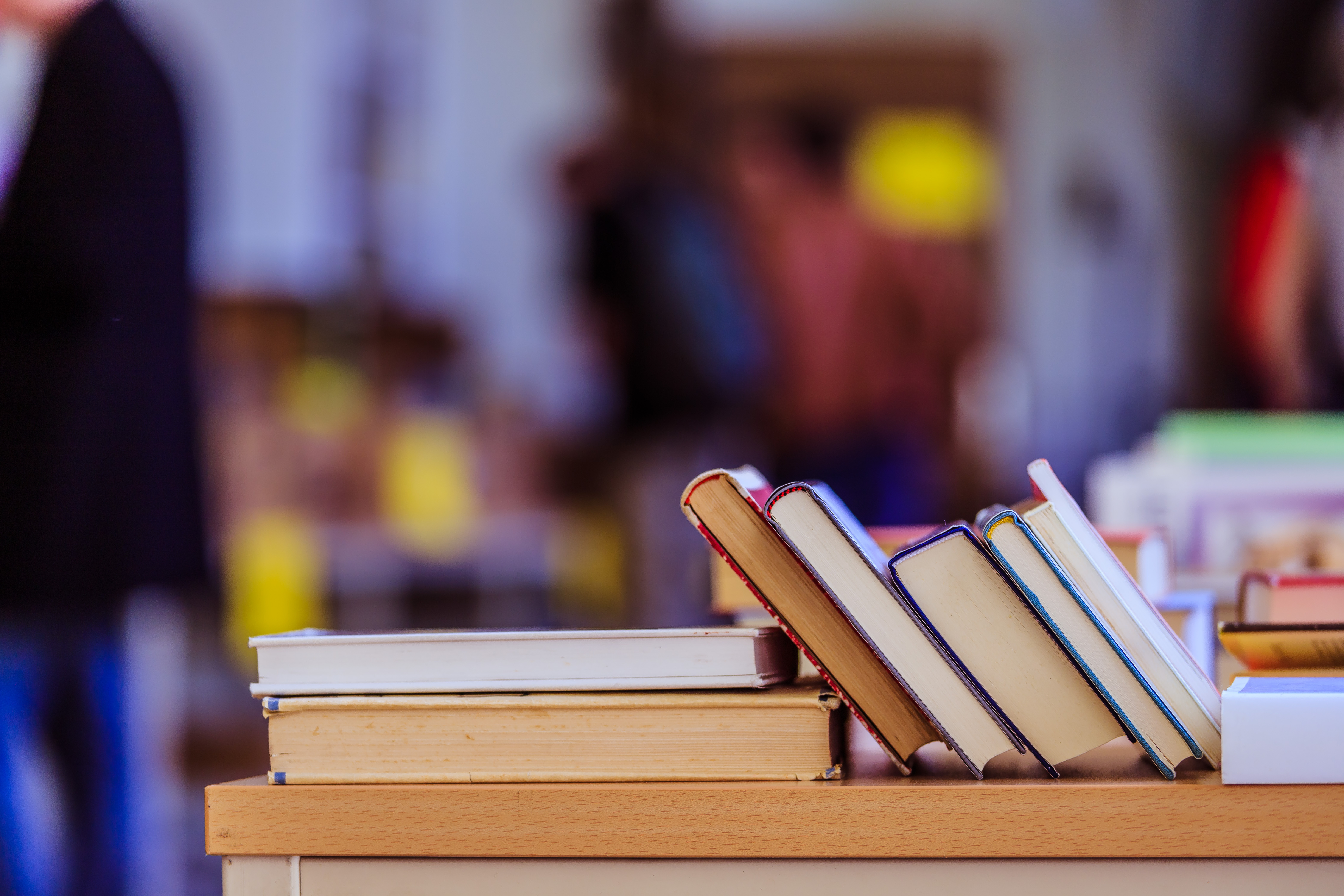 当品牌越来越多地依赖中国游客，欧洲式的惬意雇佣也许会面临危机