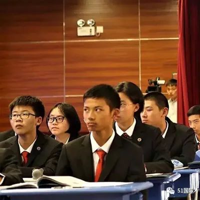 孩子上国际高中还是普通高中好,国际高中和普通高中的区别英语