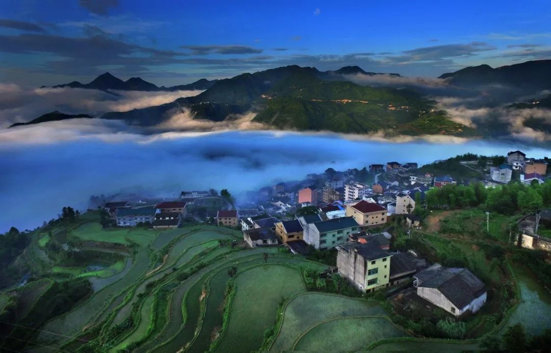 浙江这个城市发展好吗,浙江南部宜居的小城