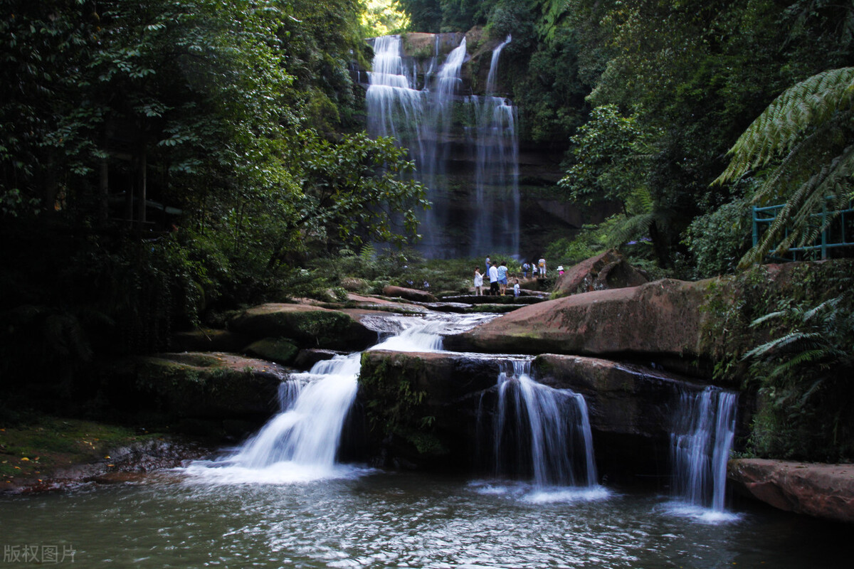 贵州省哪些是世界第一,贵州省有多少个第一中学