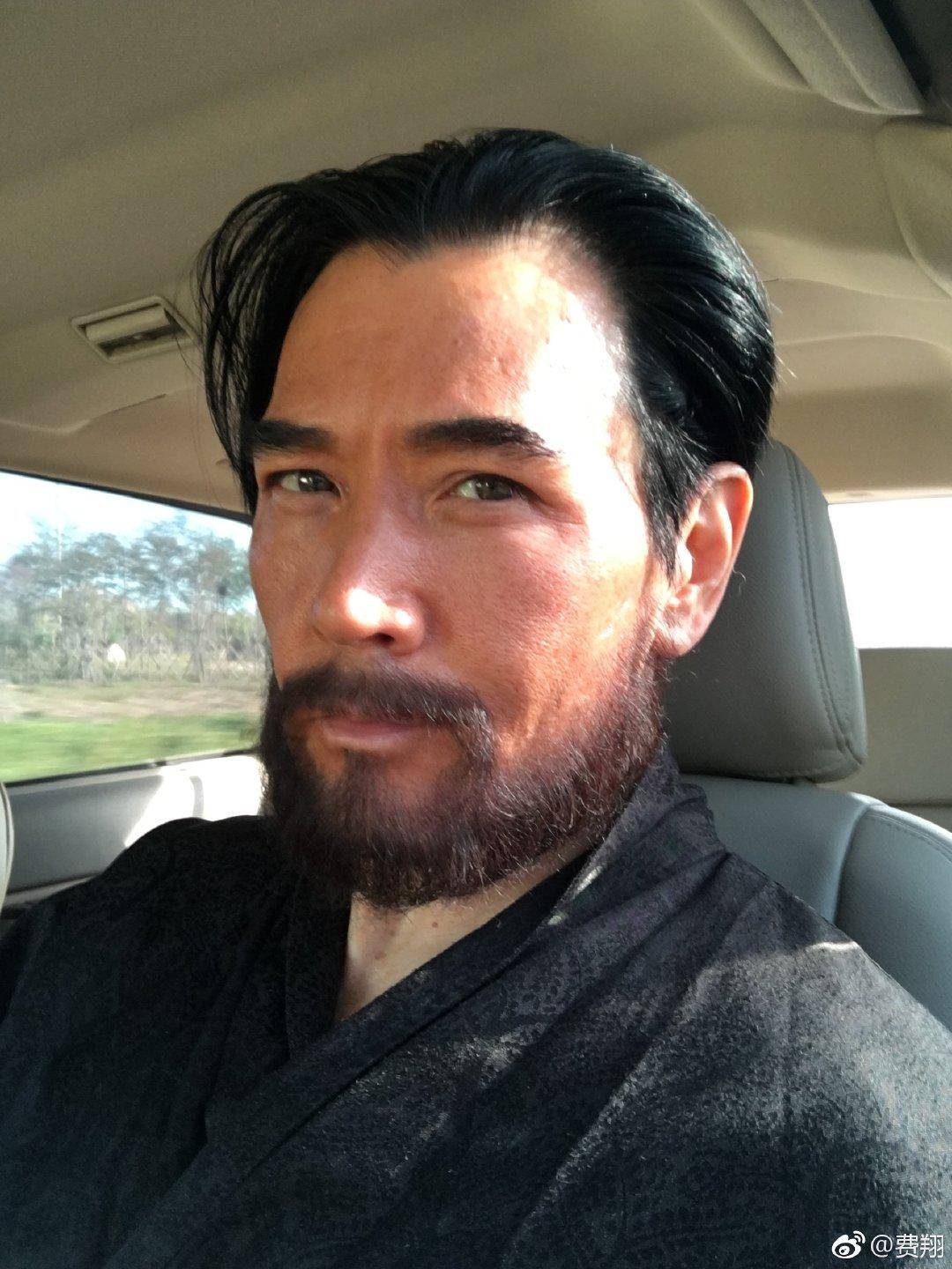 57岁费翔和母亲照片图文,费翔梦里的照片