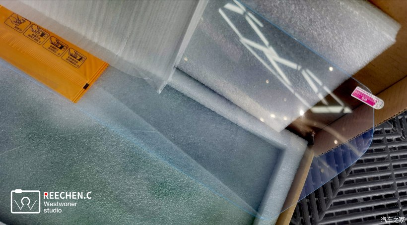 想给爱车贴膜不知道上哪去,教大家怎么给自己爱车贴膜