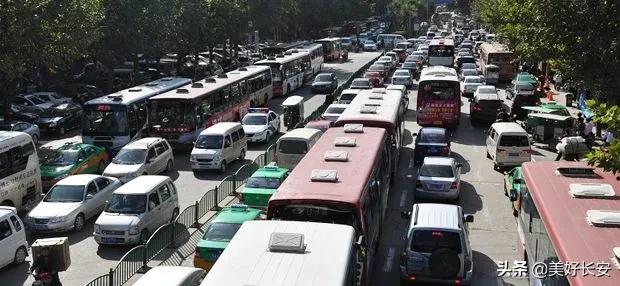 压垮西安人的不是加班和工资，而是通勤…