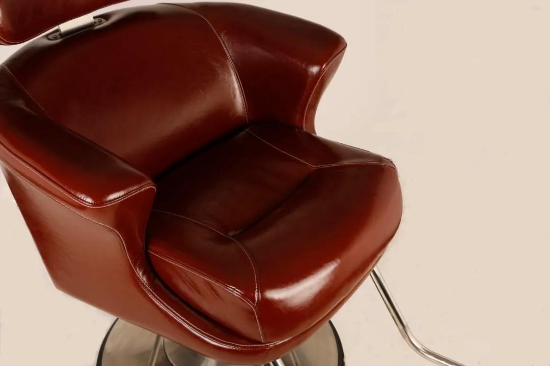 坐上比较舒服的理发椅,理发店用什么样的理发椅