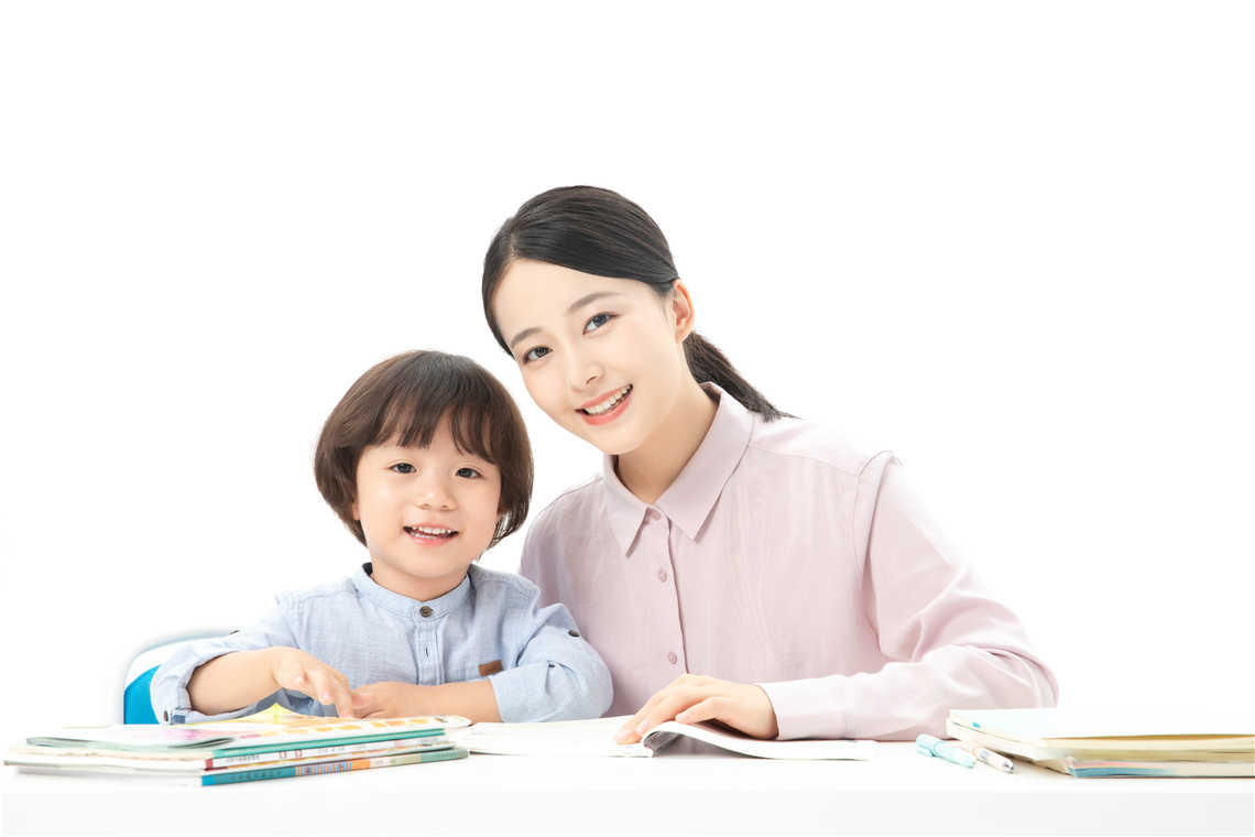 孩子被家长逼着补课,被家长逼着学习的孩子怎么样