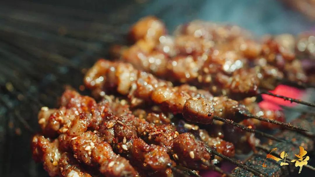 现在年轻人还看电视剧吗,现在的年轻人看网剧