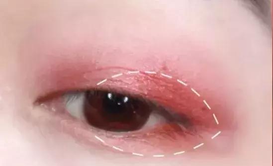 两秒钟搞定一个眼妆,手把手教气质减龄眼妆画法