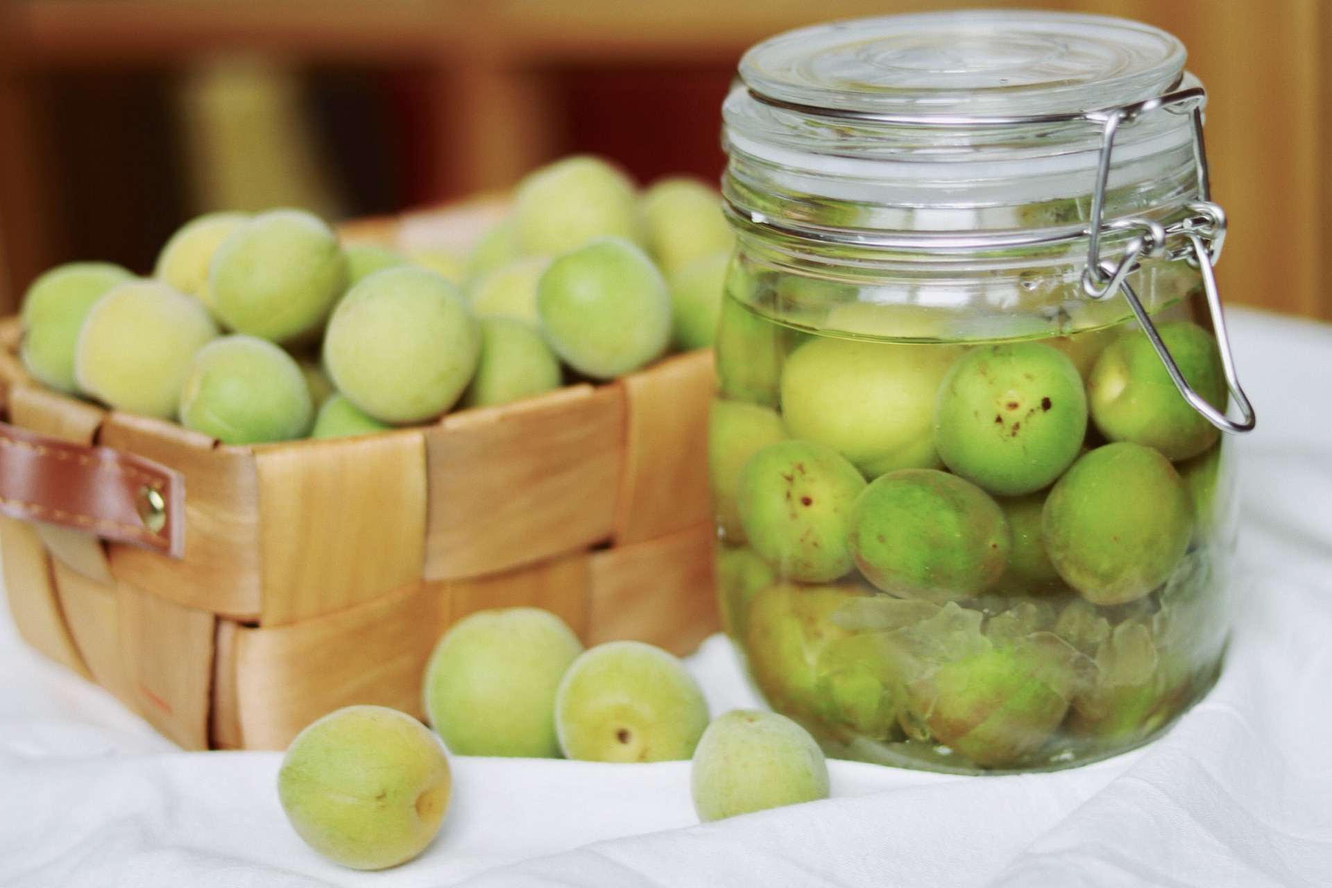 水果酒做法自制梅子酒,有哪些水果可以自制水果酒
