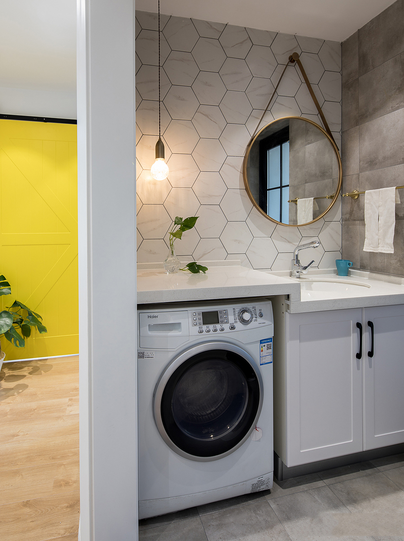 新房装修小洗衣机放哪里比较好,小户型卫生间洗衣机怎么放