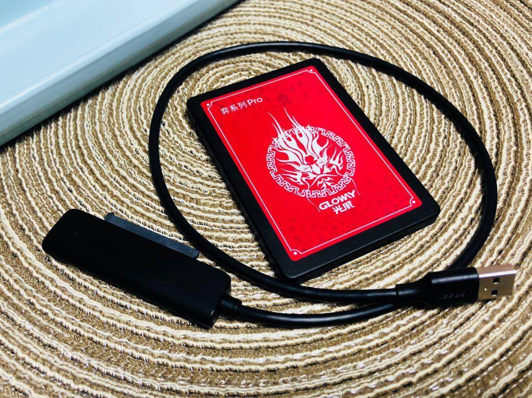 光威gloway16gbddr43200,光威sata4t固态评测