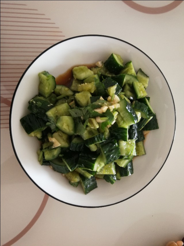 爽口拍黄瓜视频,爽口凉拌拍黄瓜饭店