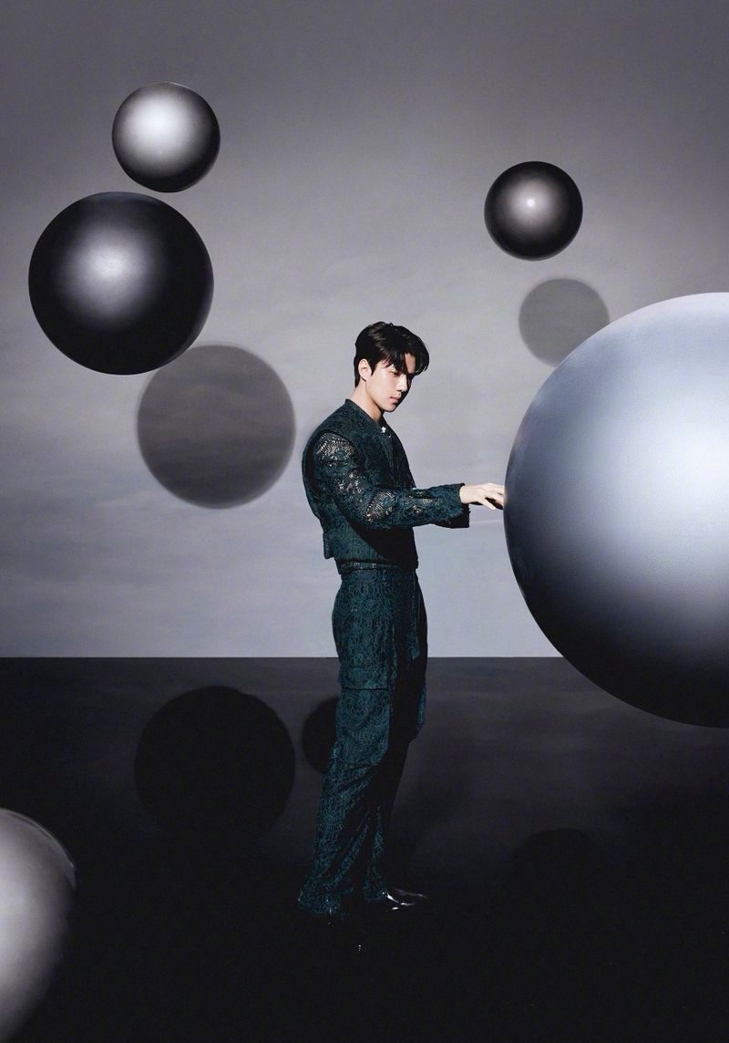 exo五巡演唱会边伯贤朴灿烈互动,exo回归专辑伯贤图片