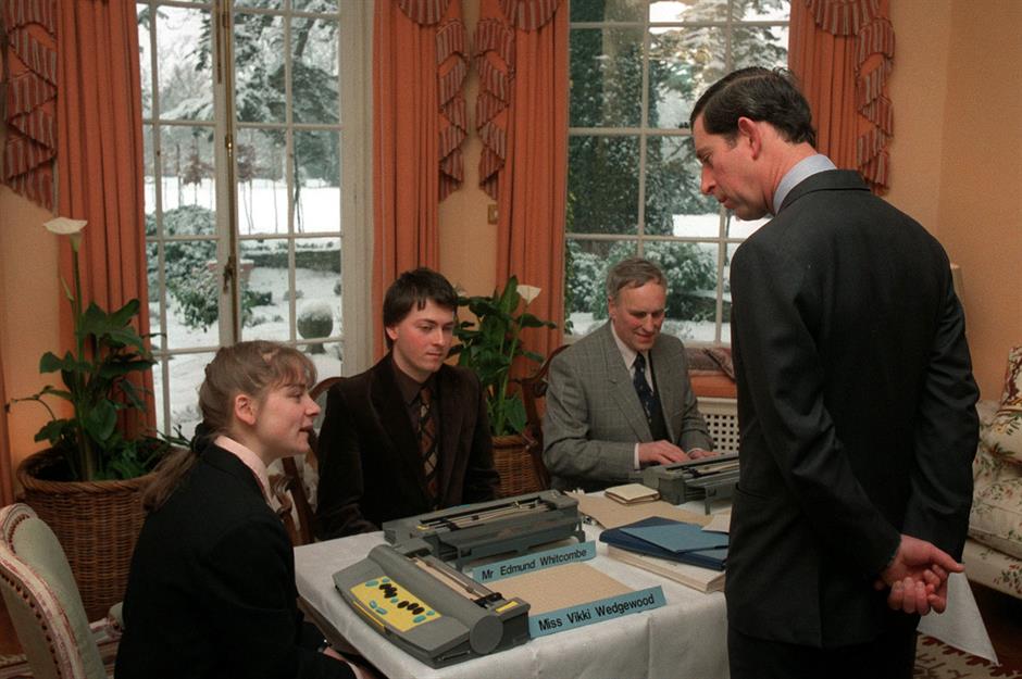 当王室成员打开大门在家里拍照时,我们才终可以一睹他们的豪宅