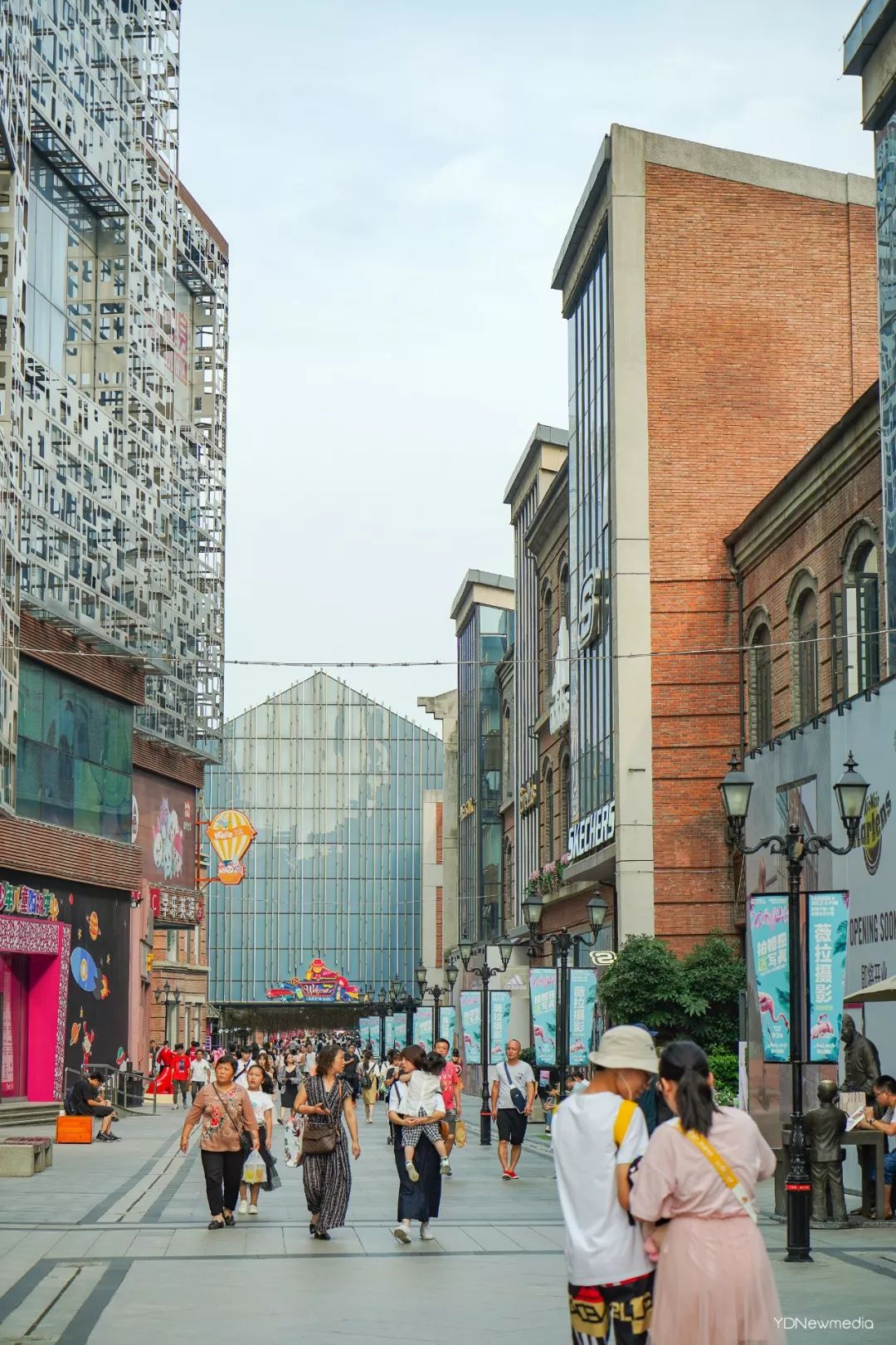 说汉街太迷的，莫走