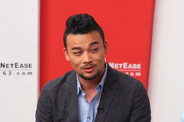 《肥龙过江》熟脸多,只认识客串的王祖蓝,你认出僵尸道长了吗?