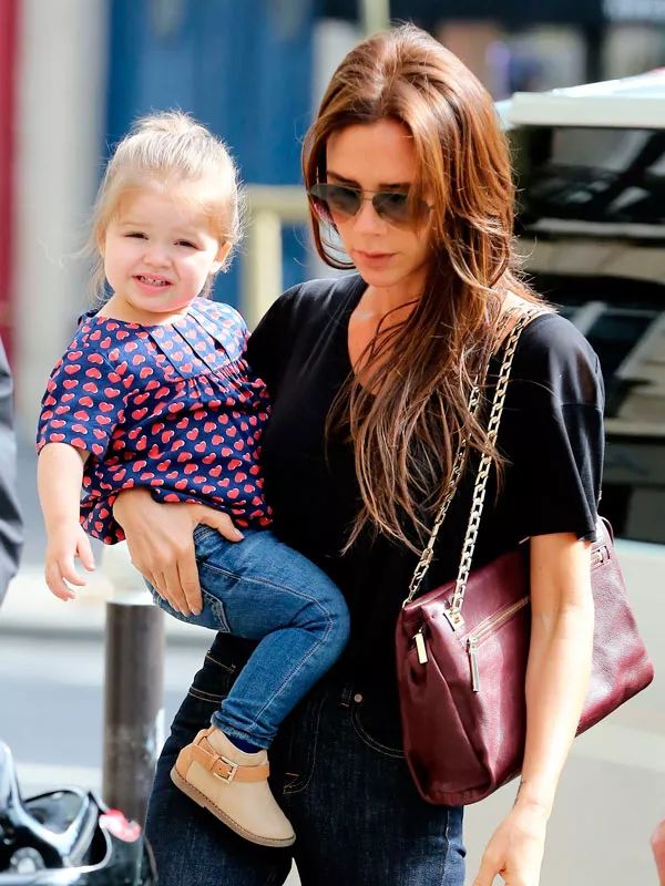 小七在学校里过生日,小七去贵族学校上学