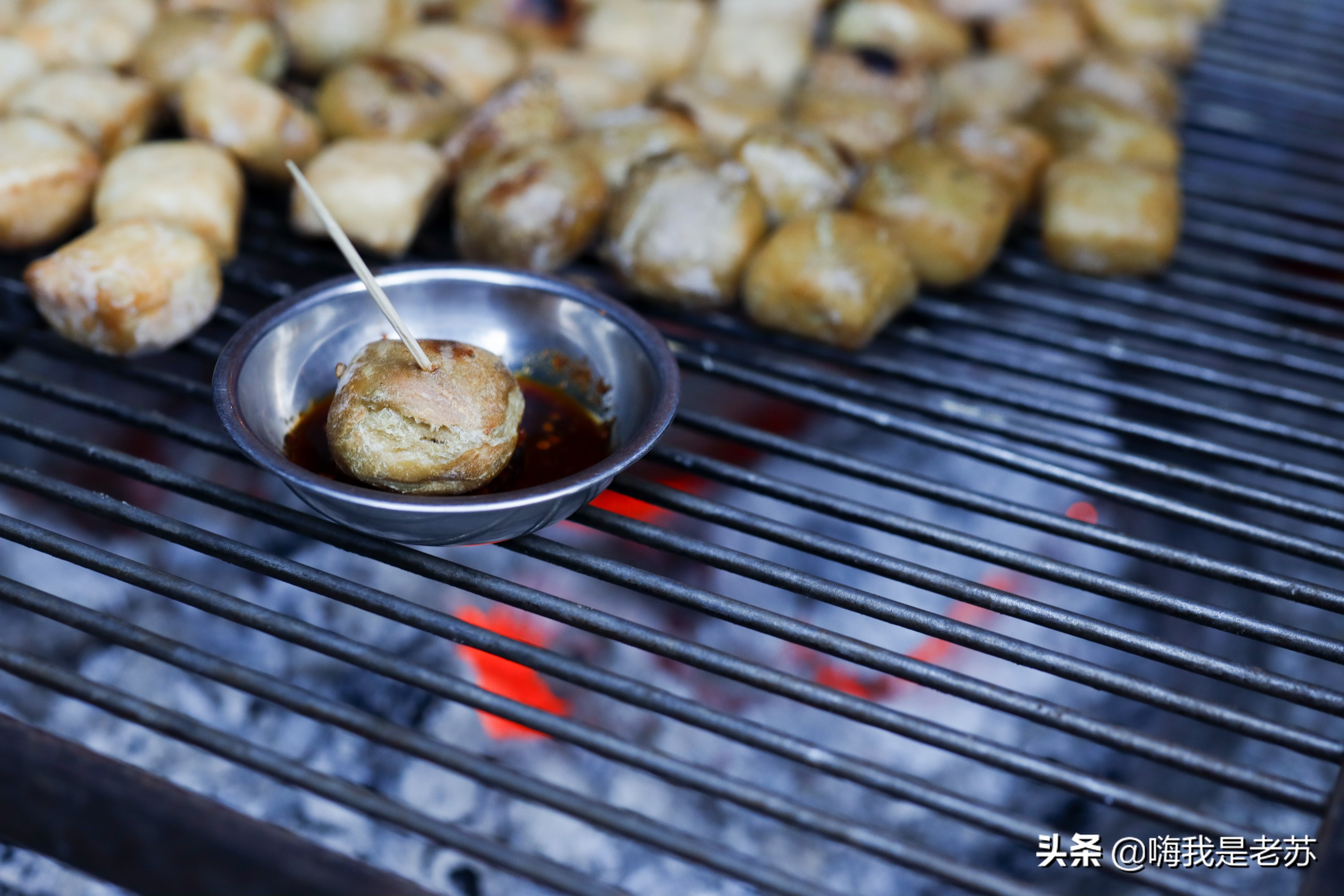 建水汽锅鸡放黑胡椒还是白胡椒,云南建水汽锅鸡怎样让汤更多