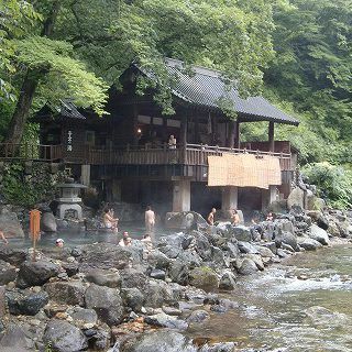 日本混浴会发生问题,日本混浴温泉真的安全吗