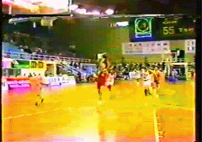 被封杀，多次怒斥男篮！51岁的他，都比现役的国手强？