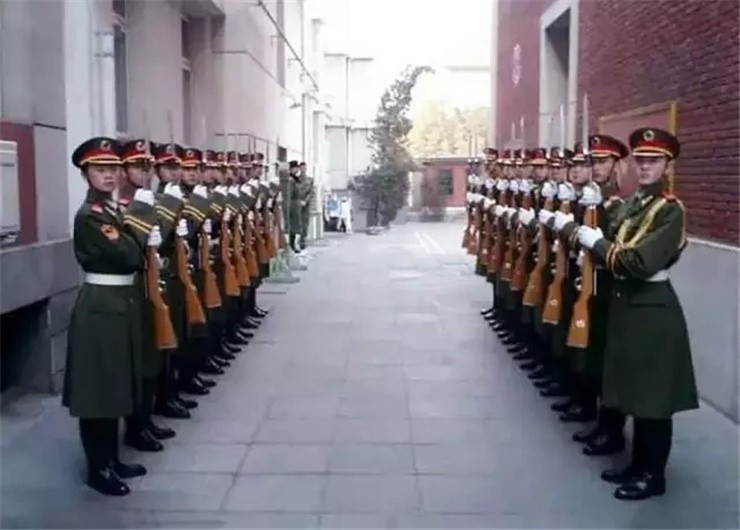 神秘的8341部队:毛主席身边忠实的护卫队,它“特殊”在哪里?