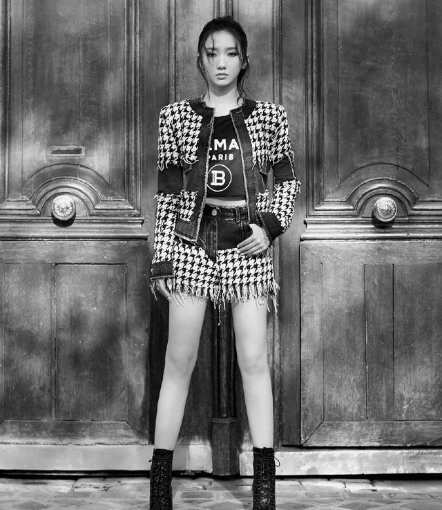 千鸟格再掀时尚潮流，穿对减龄提气质，再不是妈妈们的专属了