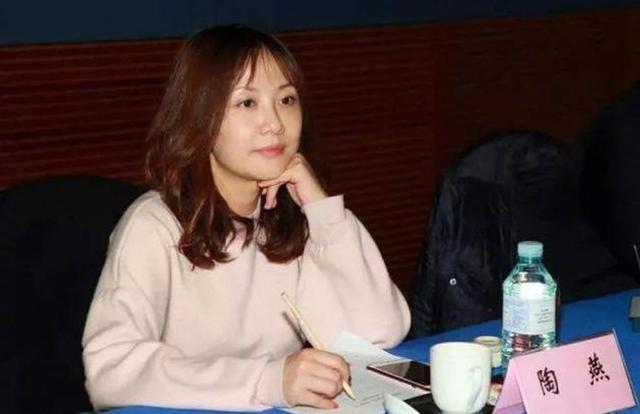 陶燕受贿获刑，引发周冬雨人设危机，限薪令下她也能片酬过亿？