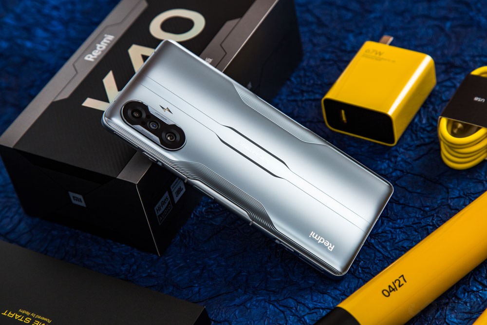 目前市场上最好用的手机是哪一款,最新款手机推荐性价比高的有哪些