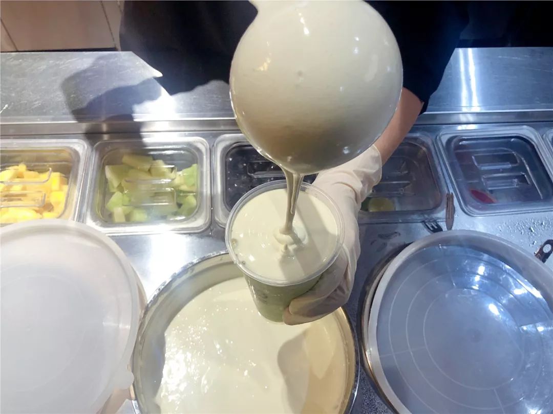 温度猛降15℃？！有这8款当红限定饮品，降温不存在的！