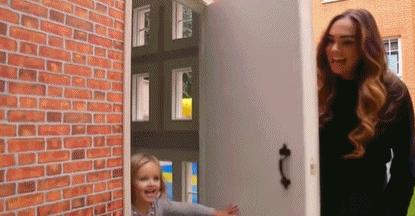 千万富豪如今蜗居在30平米的小屋,百亿富豪住豪宅