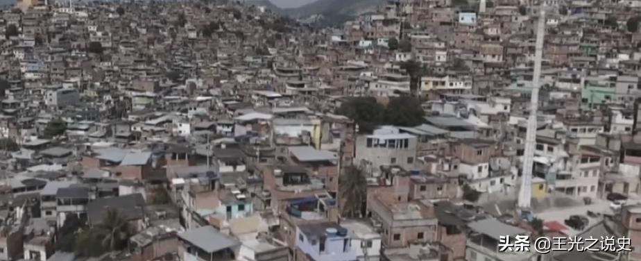 除了踢球就是守门,除了踢足球我还能干什么