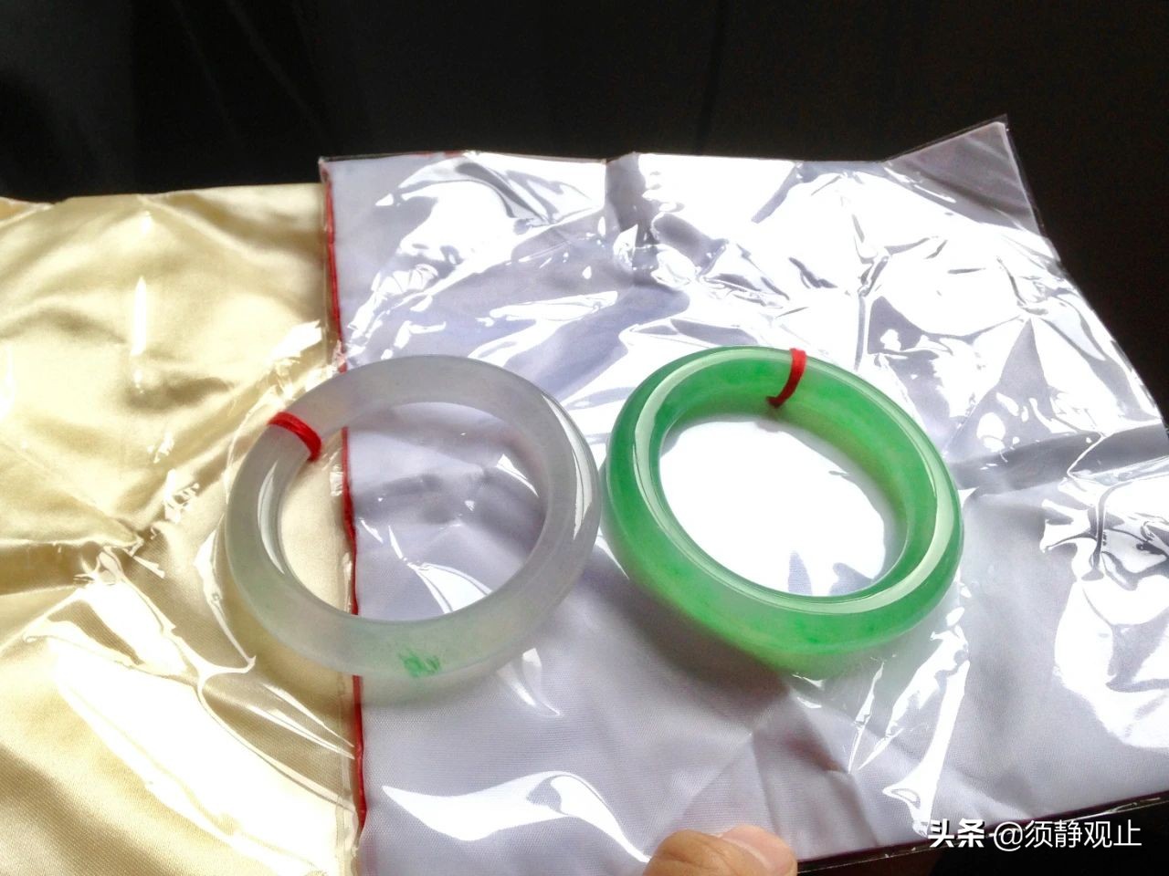 碧玉手镯圆条好看还是扁条好看,圆条手镯和扁条手镯哪个好看