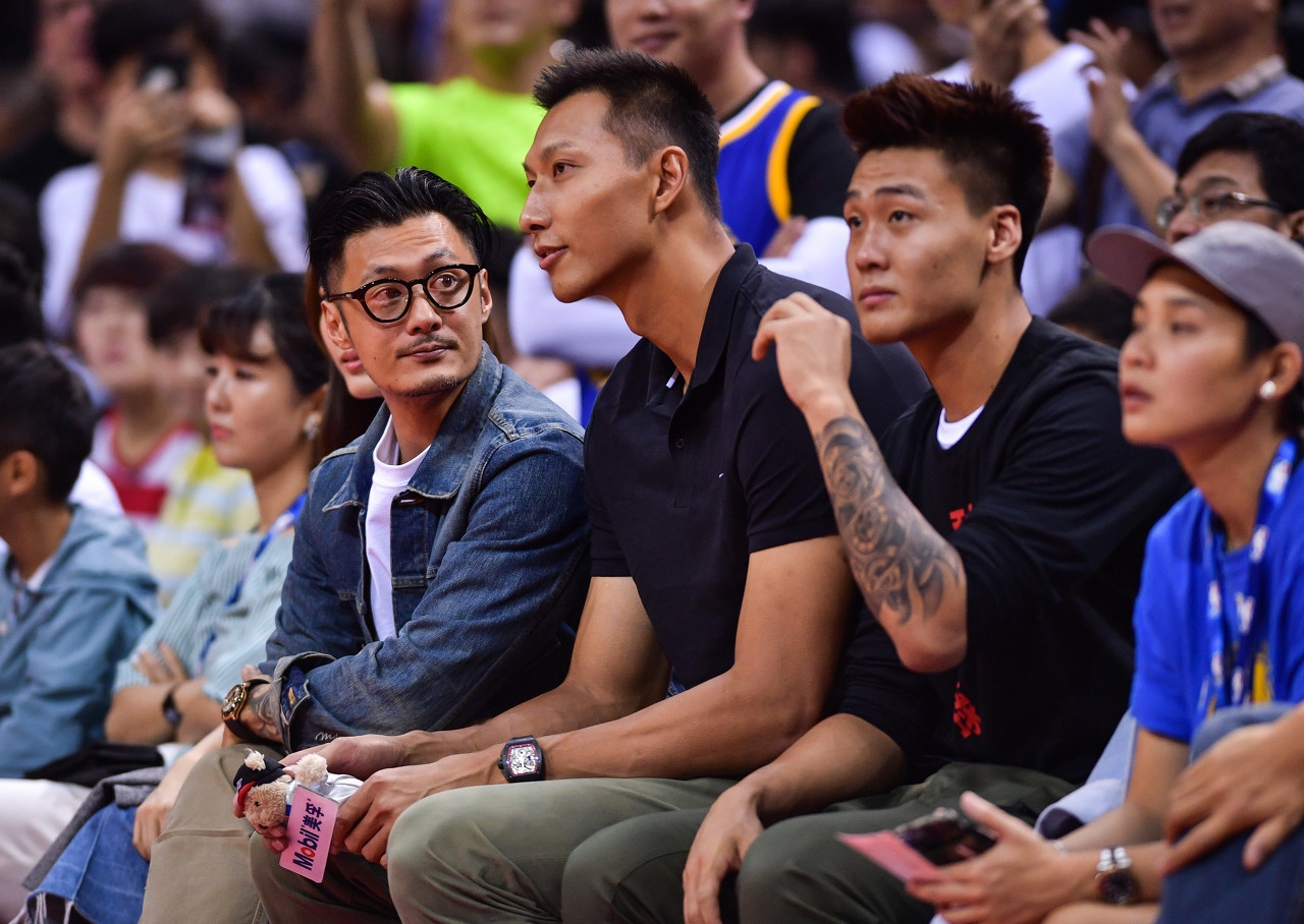 老板像余文乐隐藏在天河汽配城内的潮仔手锤柠檬茶