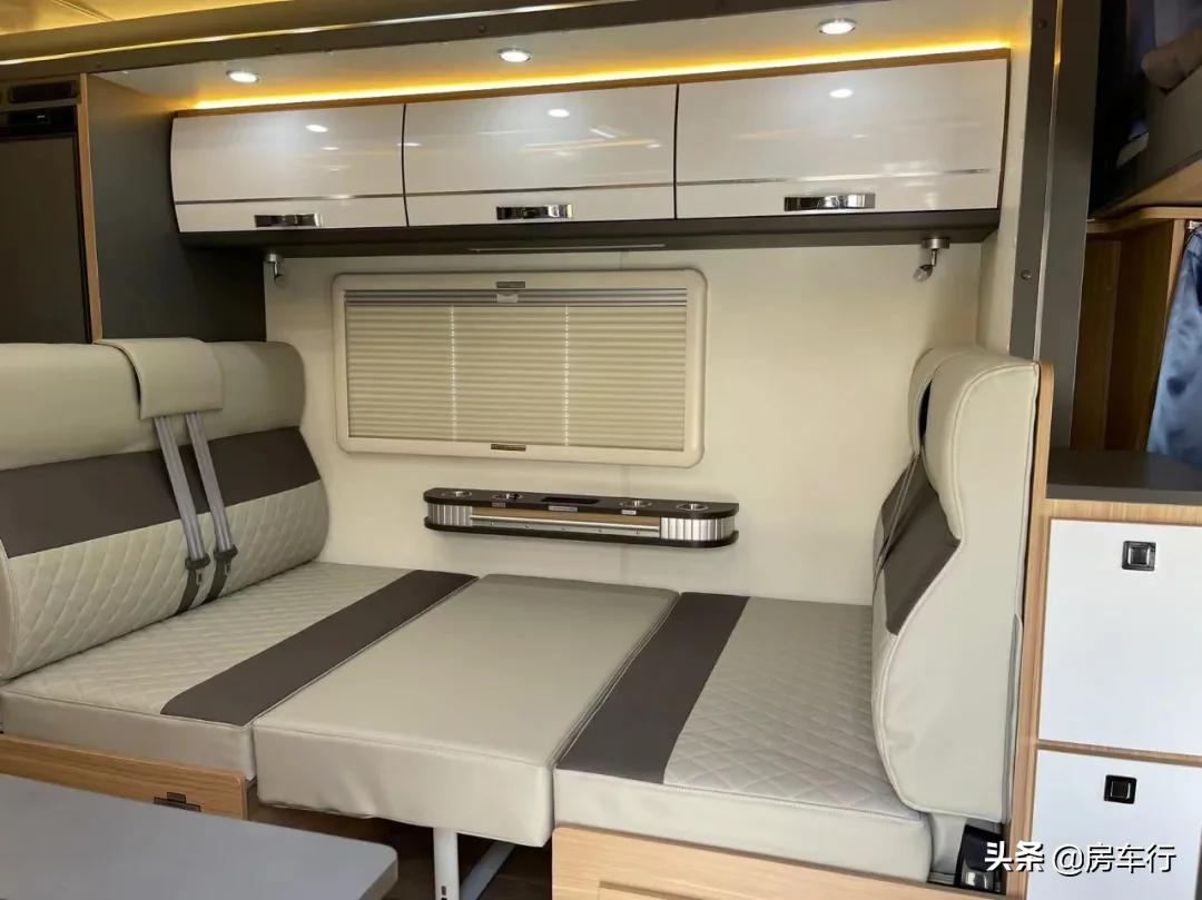 新款依维柯四驱6座,依维柯四驱六座新款