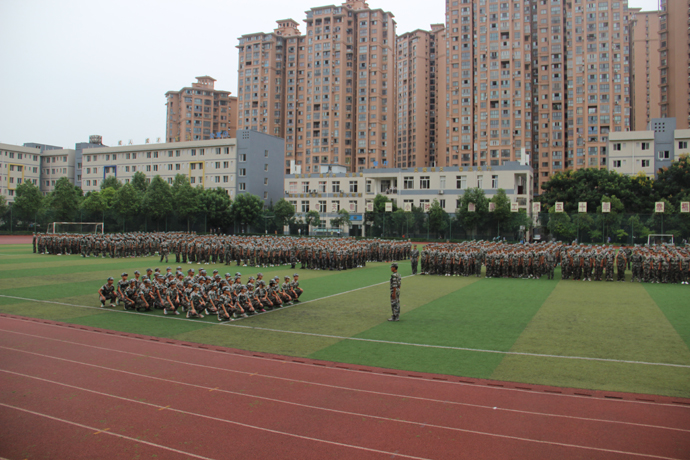 简阳中学军训汇报,龙泉中学军训汇报表演
