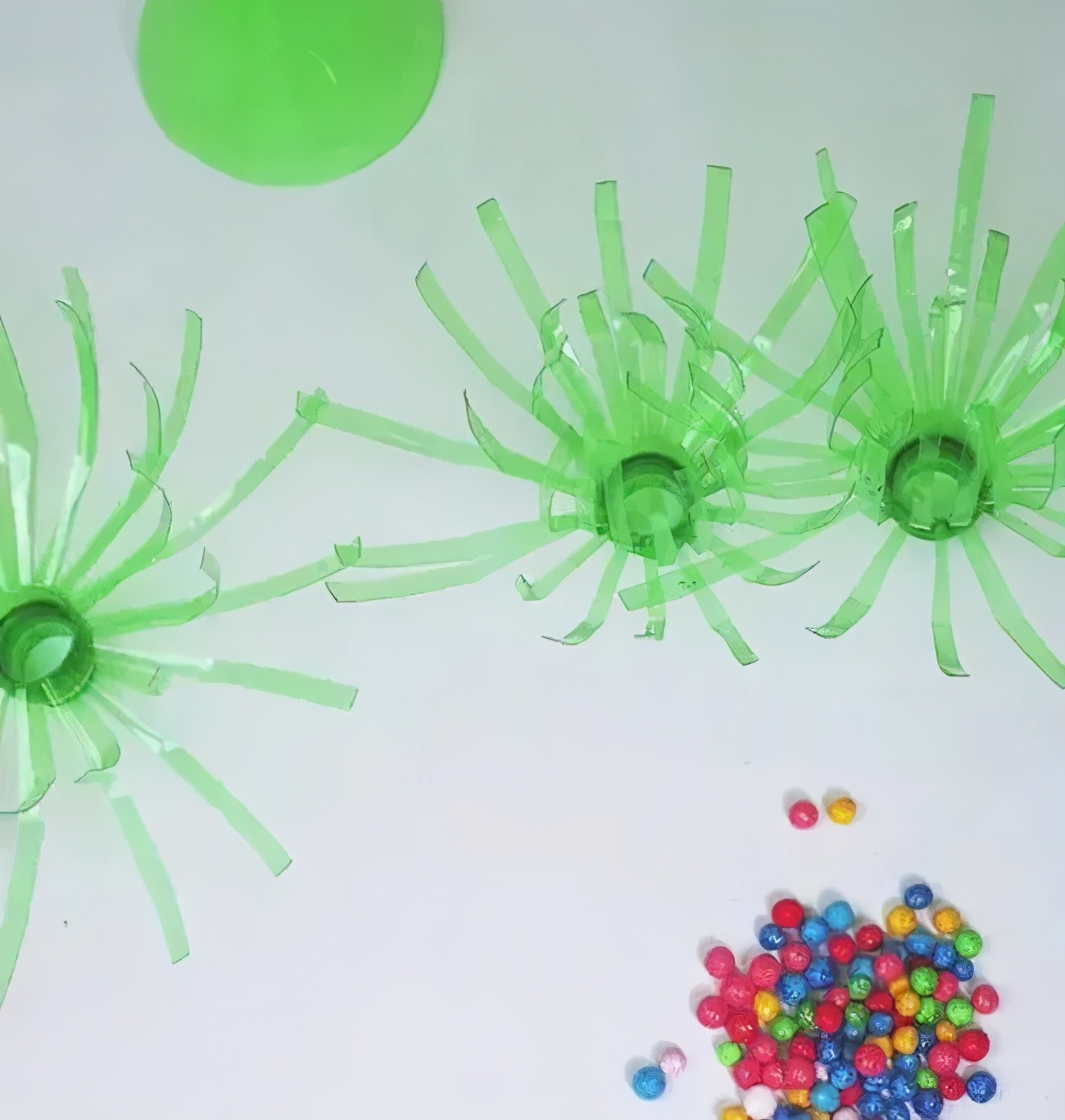 可乐塑料瓶扔掉可以做什么好玩的,塑料瓶的七种玩法