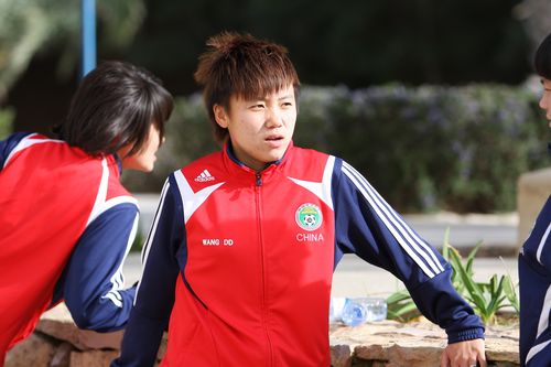 女足12岁退役,女足守门员16岁