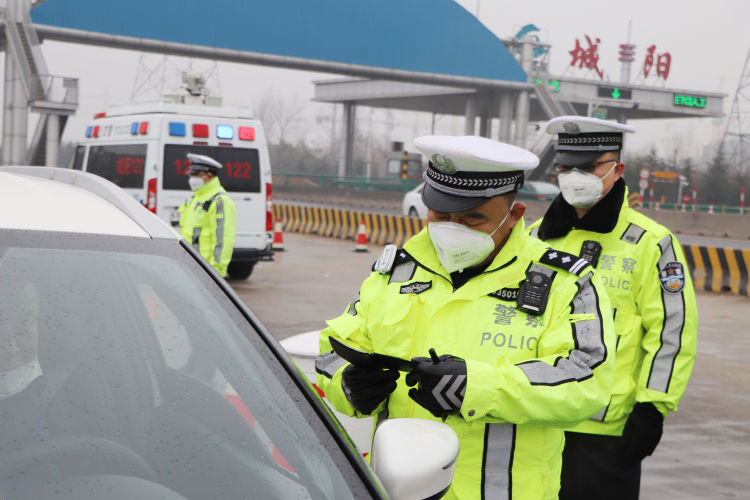 青岛站在海边冷不冷,青岛海边现在冷不冷