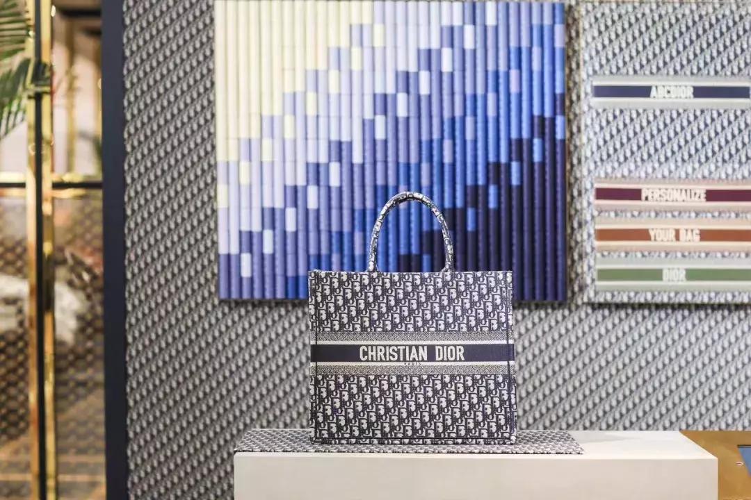 pradalv包,miumiu包包lv