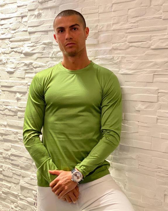 c罗确诊新冠后首次露面,c罗疫情隔离期