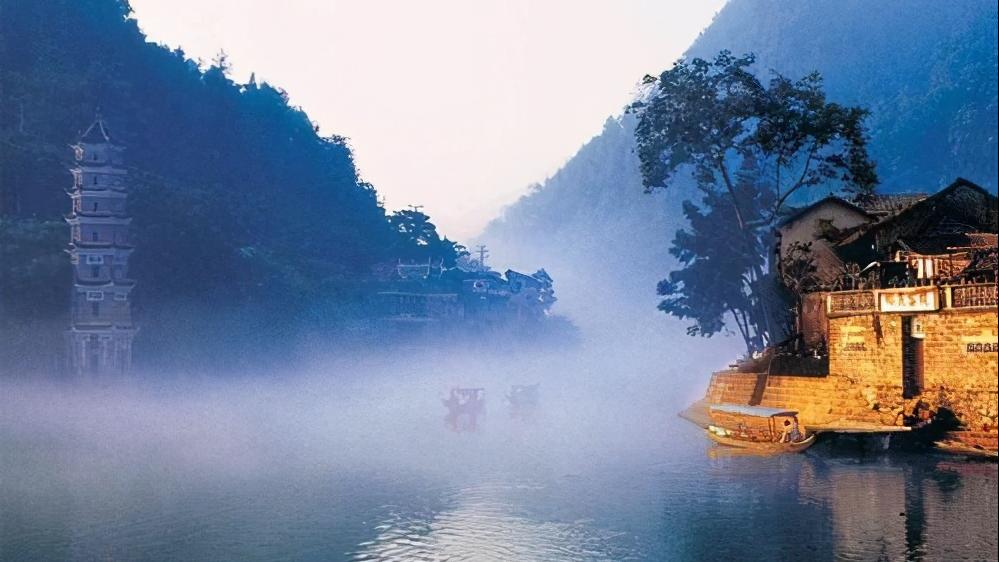 凭想象建造一座城市,凤凰古城历史悠久人杰地灵