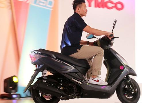 光阳st踏板250最新款价格,台湾光阳踏板150车图片