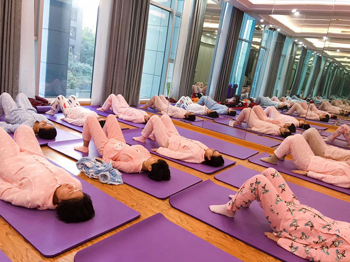 鏈堝瓙涓績濡堝鎶ょ悊鍥㈤槦,鏉窞缇庝附濡堝浜у悗淇涓績